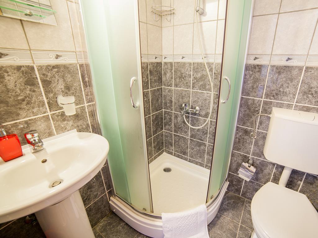 Apartments Viktorija Petrovac Kamer foto