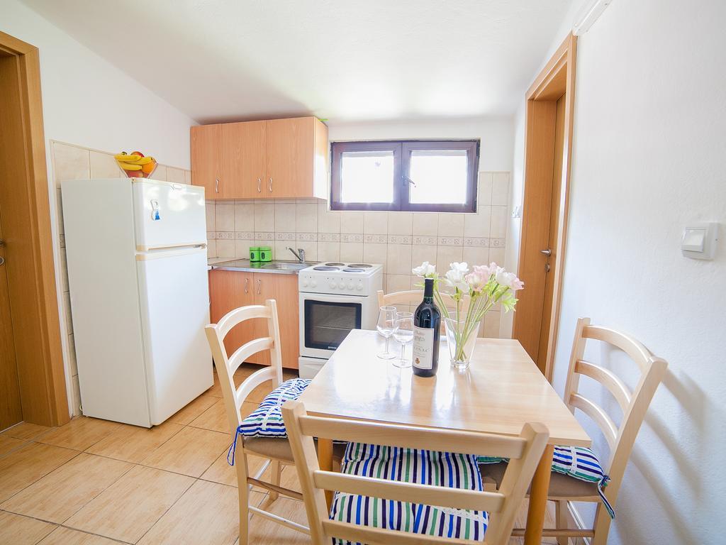 Apartments Viktorija Petrovac Kamer foto